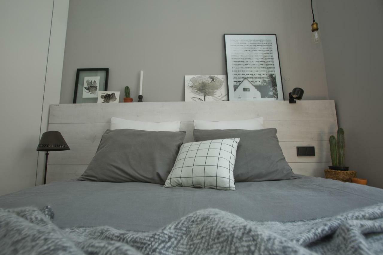 Update Urban Chic Flat In 19Th Century Building 2 Bedrooms & 2 Bathrooms & Ac Central Alfama District Лиссабон Экстерьер фото