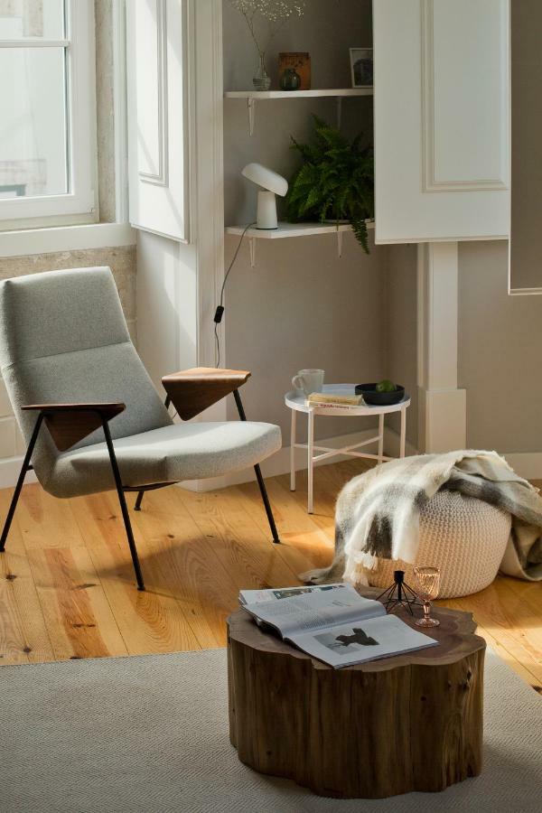 Update Urban Chic Flat In 19Th Century Building 2 Bedrooms & 2 Bathrooms & Ac Central Alfama District Лиссабон Экстерьер фото
